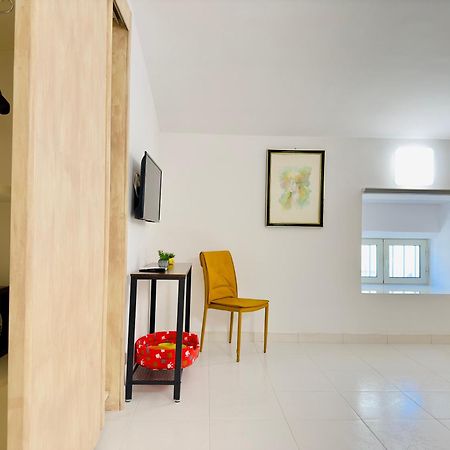 Unique Rooms In Centro Citta Bagno Privato E Climatizzatore Ragusa Ngoại thất bức ảnh