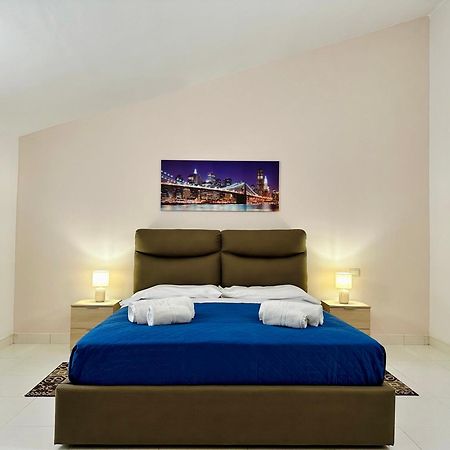 Unique Rooms In Centro Citta Bagno Privato E Climatizzatore Ragusa Ngoại thất bức ảnh