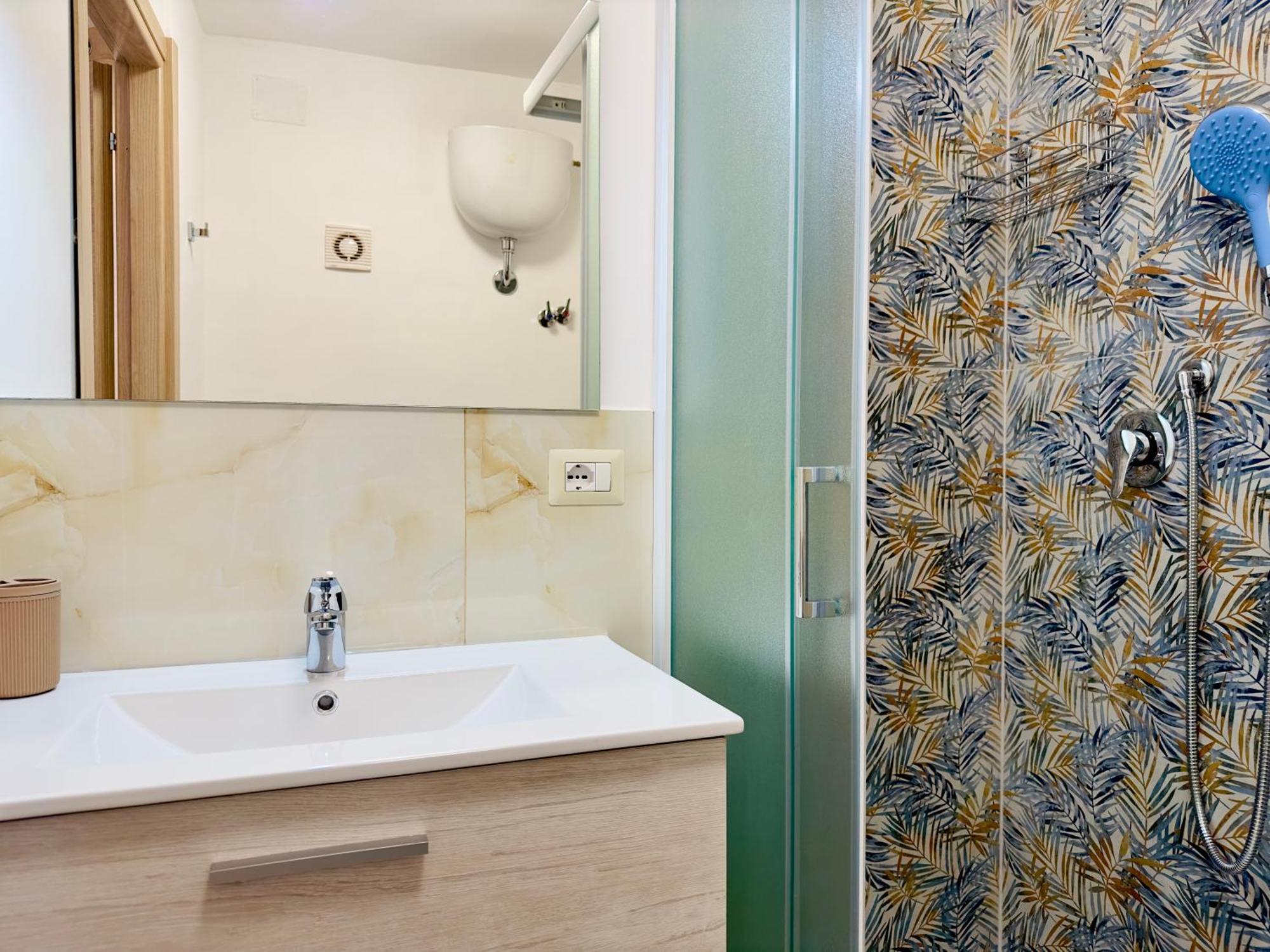 Unique Rooms In Centro Citta Bagno Privato E Climatizzatore Ragusa Ngoại thất bức ảnh
