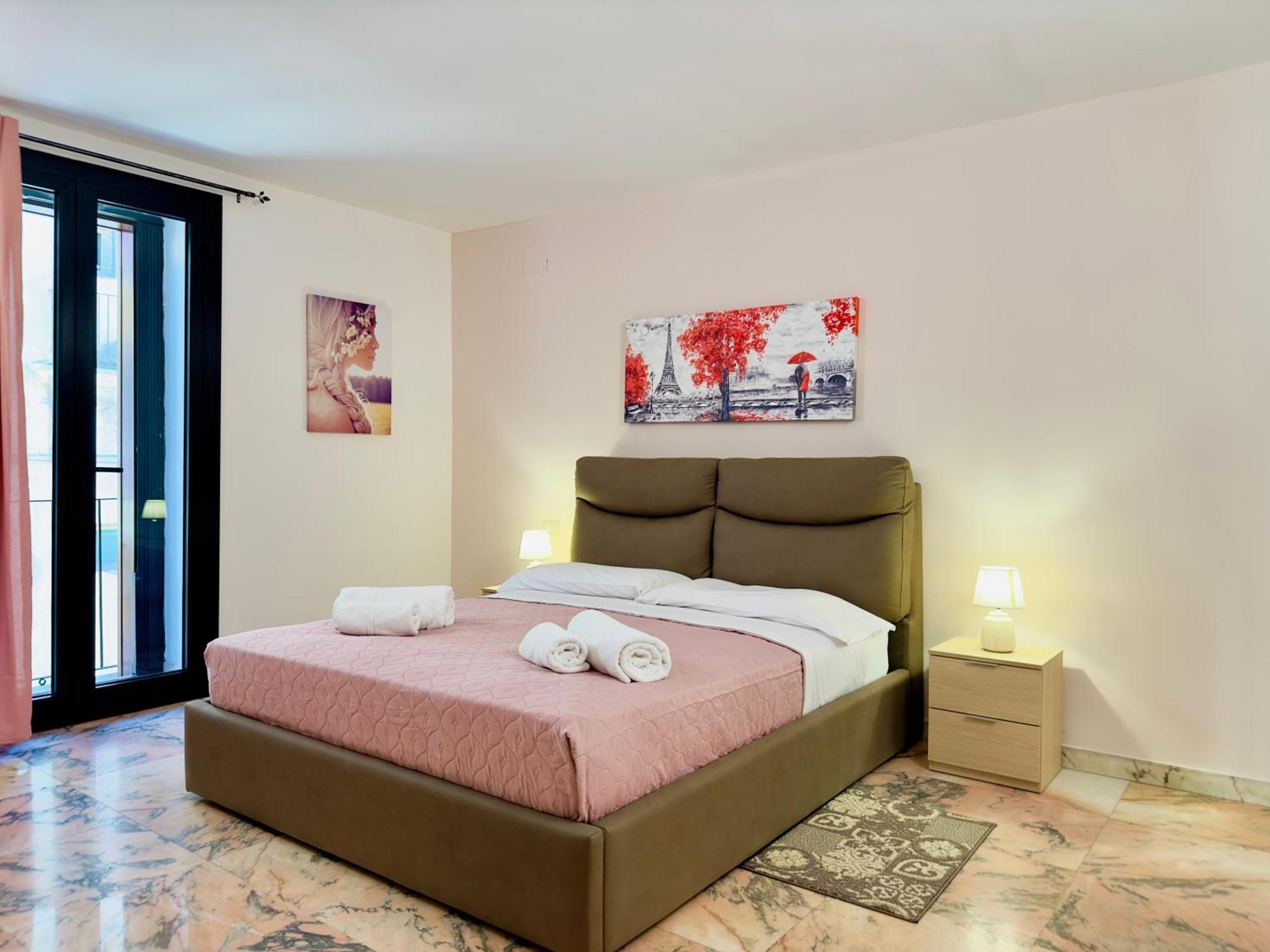 Unique Rooms In Centro Citta Bagno Privato E Climatizzatore Ragusa Ngoại thất bức ảnh